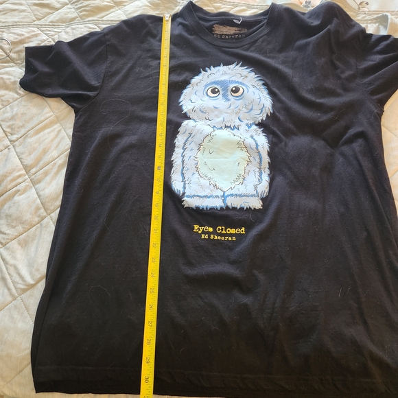 Ed Sheeran Eyes Closed T-shirt Purchase From The Ed Sheeran Shop Size XXL - Picture 2 of 5